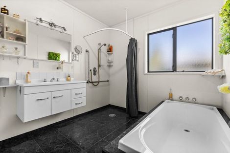 Photo of property in 612c Fitzroy Avenue, Mahora, Hastings, 4120