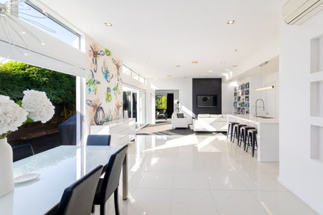Photo of property in 26 Waitikiri Square, Parklands, Christchurch, 8083