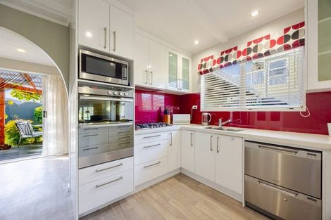 Photo of property in 104 Freyberg Avenue, Tamatea, Napier, 4112