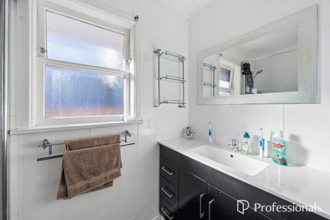 Photo of property in 38 Russell Road, Wainuiomata, Lower Hutt, 5014