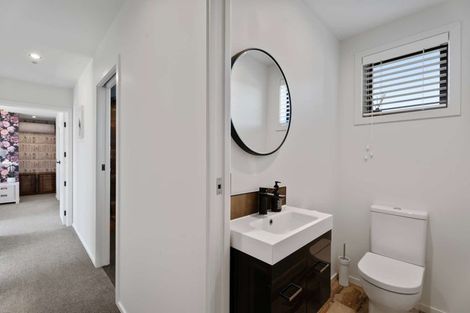 Photo of property in 52 Stratford Drive, Mount Pisa, Cromwell, 9383