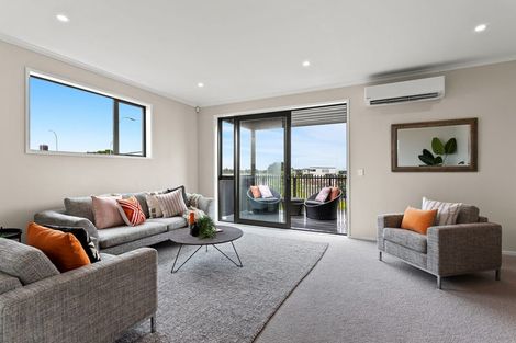 Photo of property in 10/2 Rangitamiro Place, Hobsonville, Auckland, 0616