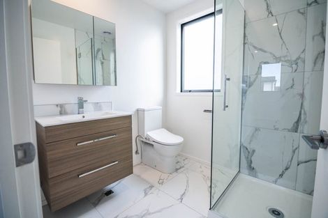 Photo of property in 16 Ilfracombe Place, Burnside, Christchurch, 8053