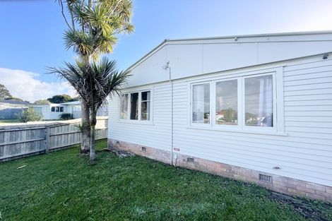 Photo of property in 11 Surrey Street, Manurewa, Auckland, 2102