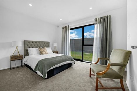 Photo of property in 28 Ferndale Drive, Kawakawa Bay, 2585