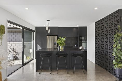 Photo of property in 44 Coby Sydney Drive, Bell Block, New Plymouth, 4312