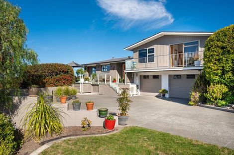 Photo of property in 33 Enfield Road, Hospital Hill, Napier, 4110