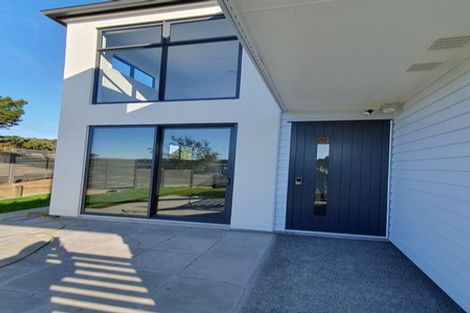 Photo of property in 1 Koreke Close, Kenepuru, Porirua, 5022
