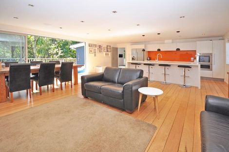 Photo of property in 585 South Titirangi Road, Titirangi, Auckland, 0604