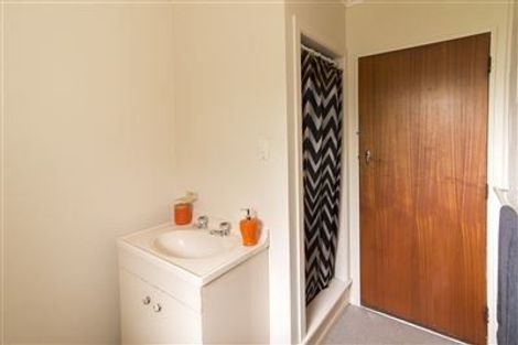 Photo of property in 37u2 Frankmoore Avenue, Johnsonville, Wellington, 6037