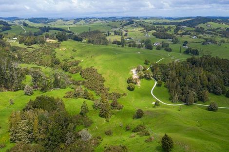 Photo of property in 229 Settlement Road, Kaiwaka, 0573