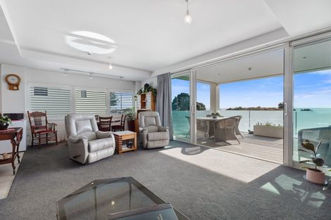 Photo of property in 154 Marine Parade, Mount Maunganui, 3116