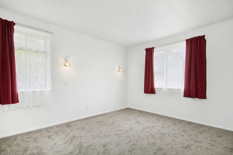 Photo of property in 36 Fantame Street, Cannons Creek, Porirua, 5024