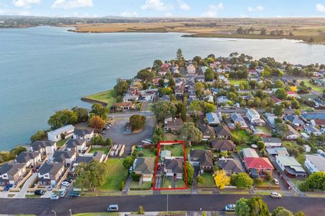 Photo of property in 17 Greers Road, Weymouth, Auckland, 2103