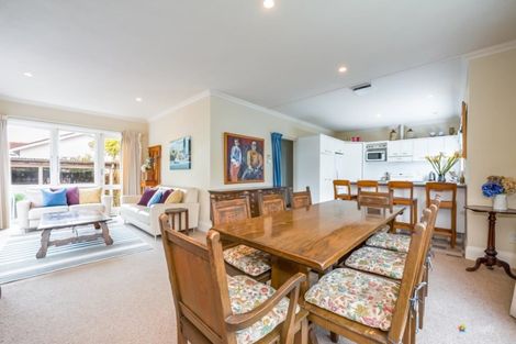 Photo of property in 32 Hinau Street, Woburn, Lower Hutt, 5010