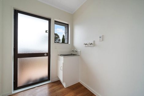 Photo of property in 51 Hindmarsh Street, Henderson, Auckland, 0612