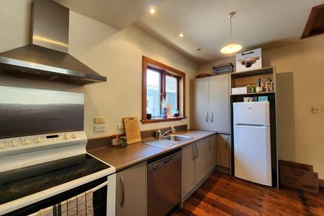 Photo of property in 76 Glenmore Street, Northland, Wellington, 6012