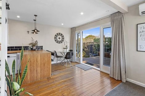 Photo of property in 1/2 Moreland Avenue, Papanui, Christchurch, 8053