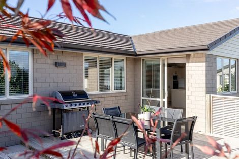 Photo of property in Waterview Estate, 79/4 Greystone Place, Omokoroa, 3114