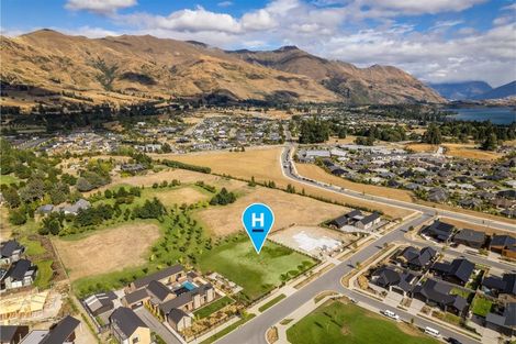 Photo of property in 10 Deans Drive, Wanaka, 9305