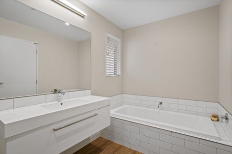 Photo of property in 7 Mallard Street, Albert Town, Wanaka, 9305