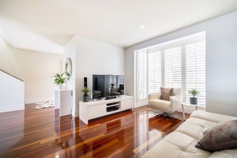 Photo of property in 11a/8 Killarney Street, Takapuna, Auckland, 0622
