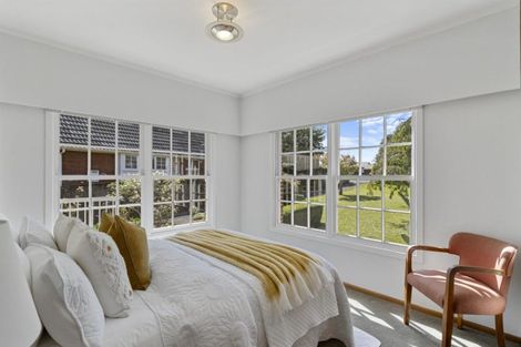 Photo of property in 39 Hillcrest Road, Hillcrest, Hamilton, 3216