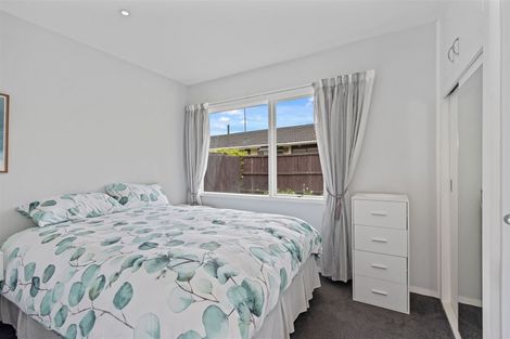 Photo of property in 5 Sarabande Avenue, Redwood, Christchurch, 8051