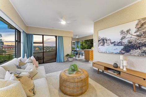 Photo of property in 1/2 Kowhai Road, Campbells Bay, Auckland, 0630