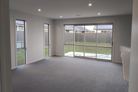 Photo of property in 18 Mckay Close, Frimley, Hastings, 4120