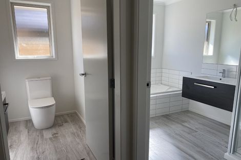 Photo of property in 38 Martingale Drive, Whitby, Porirua, 5024