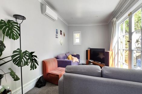 Photo of property in 126 Wallace Street, Mount Cook, Wellington, 6021