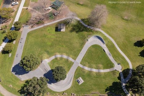 Photo of property in 76 Bert Wall Drive, Omokoroa, 3114