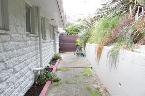 Photo of property in 26 Voelas Road, Lyttelton, 8082
