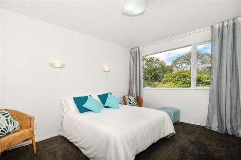 Photo of property in 70 Chilcott Road, Henderson, Auckland, 0612
