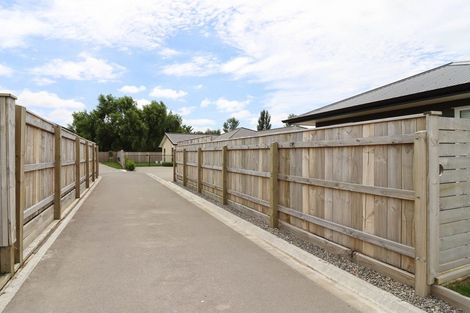 Photo of property in 60 Feist Street, Carterton, 5713