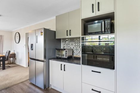 Photo of property in 8 Cambridge Street, Pahiatua, 4910