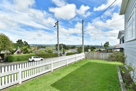 Photo of property in 36 Karaka Street, Helensville, 0800