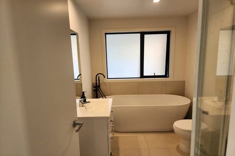 Photo of property in 1 Blackhawk Close, Kinloch, 3377