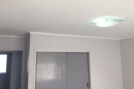 Photo of property in 10/126 Lynwood Road, New Lynn, Auckland, 0600