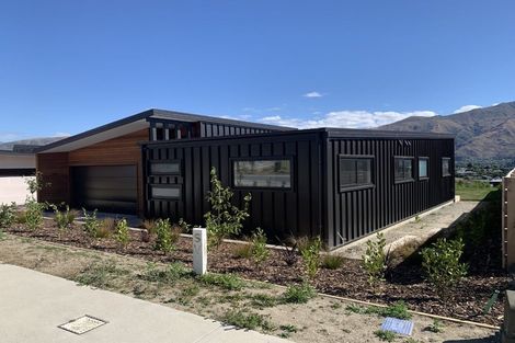 Photo of property in 17 Mills Road, Wanaka, 9305