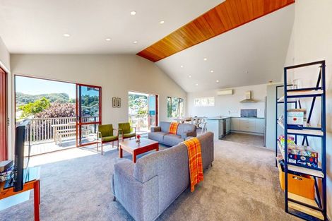 Photo of property in 208 Russell Bruce Place, Onemana, Whangamata, 3691