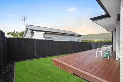 Photo of property in 138 Bucklands Beach Road, Bucklands Beach, Auckland, 2012