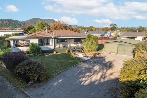 Photo of property in 11 Glengarry Place, Hilltop, Taupo, 3330