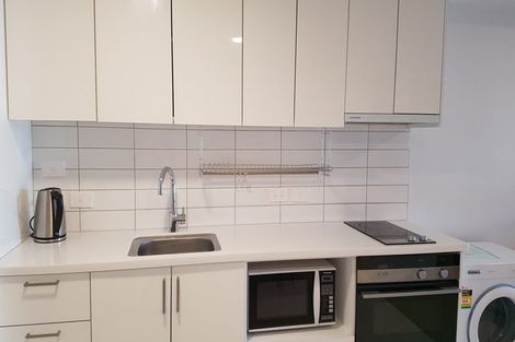 Photo of property in 2/37 Shakespeare Road, Milford, Auckland, 0620