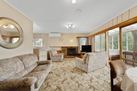 Photo of property in 27 Sunset Street, Hilltop, Taupo, 3330
