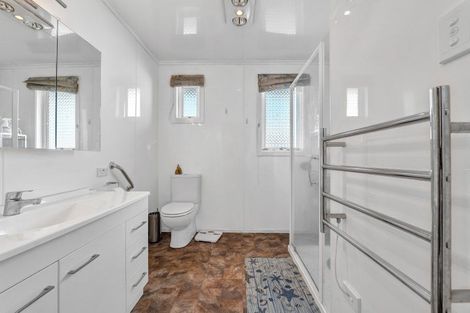 Photo of property in 18 Belair Avenue, Blagdon, New Plymouth, 4310