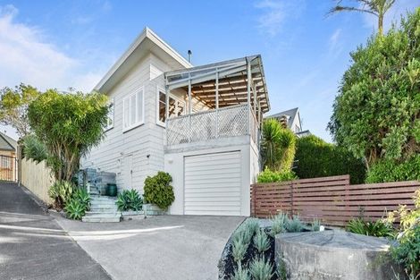 Photo of property in 17b Brightside Road, Stanmore Bay, Whangaparaoa, 0932