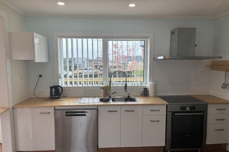 Photo of property in 130 Rosier Road, Glen Eden, Auckland, 0602