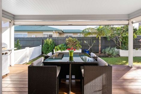Photo of property in 20 Bermuda Place, One Tree Point, 0118